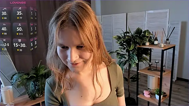 Snapshot of CleliaRostek chatting on 03/17/26, 08:50 CleliaRostek online show from 03/17/26, 08:50