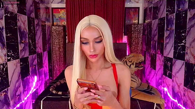 Snapshot of SeductiveSamanthaTS chatting on 03/31/26, 10:04 SeductiveSamanthaTS online show from 03/31/26, 10:04