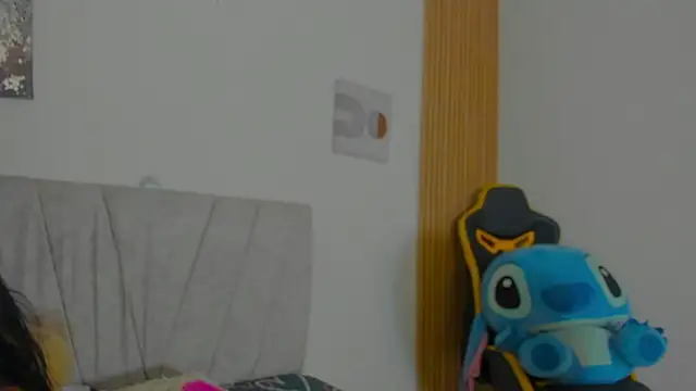 Snapshot of alix_pretty18 chatting on 03/10/26, 05:29 alix pretty18 online show from 03/10/26, 05:29