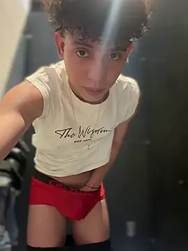 Snapshot of yoursexyjose chatting on 03/20/26, 08:14 yoursexyjose online show from 03/20/26, 08:14