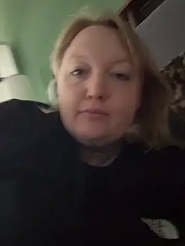 Lolaaxxx13 online show from 05/11/26, 03:18