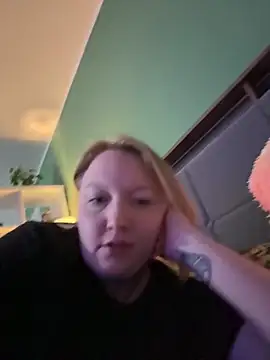 Lolaaxxx13 online show from 05/11/26, 07:22