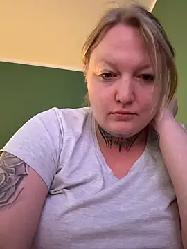 Lolaaxxx13 online show from 06/01/26, 07:04