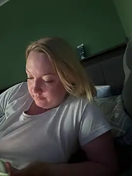 Lolaaxxx13 online show from 06/26/26, 07:29