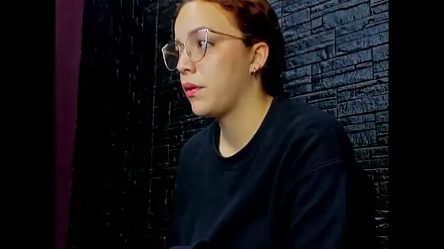 Miss Dior2 online show from 04/14/26, 02:12