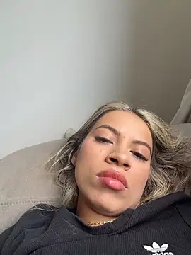 Mia Rosee1 online show from 06/28/26, 07:20