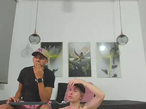 Snapshot of Red_Diamond_Guys chatting on 02/01/26, 10:30 Red Diamond Guys online show from 02/01/26, 10:30