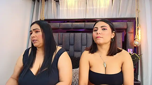 Karina Mendoza online show from 06/13/26, 12:14
