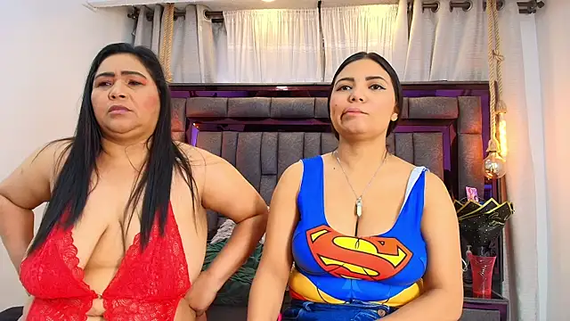 Karina Mendoza online show from 06/23/26, 12:14