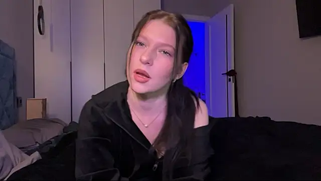 Snapshot of Sarahsolara chatting on 03/07/26, 04:59 Sarahsolara online show from 03/07/26, 04:59