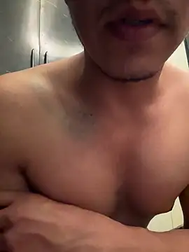 Snapshot of tonyxx000 chatting on 03/05/26, 06:48 tonyxx000 online show from 03/05/26, 06:48