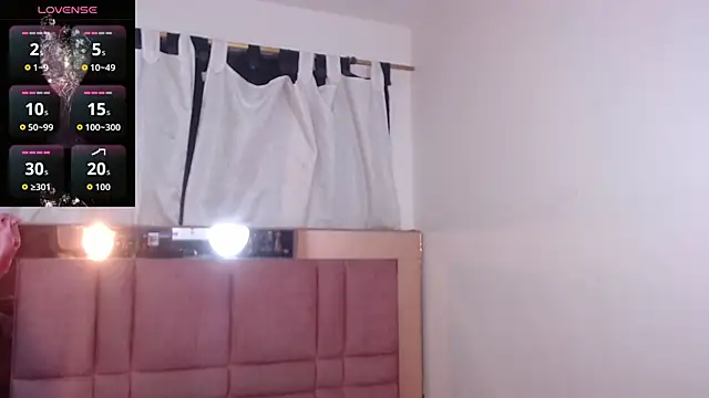 Snapshot of saraymoon chatting on 03/09/26, 09:19 saraymoon online show from 03/09/26, 09:19