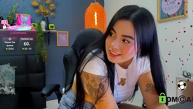 eliza pink24 online show from 06/20/26, 05:27