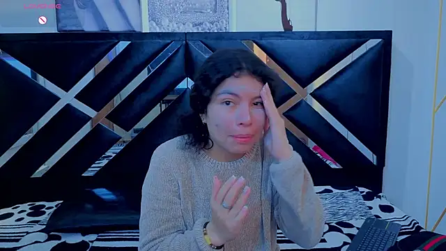 Zoe-yanin online show from 05/02/26, 06:57