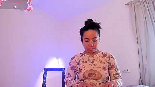 Snapshot of chiarafustox chatting on 02/11/26, 04:56 chiarafustox online show from 02/11/26, 04:56