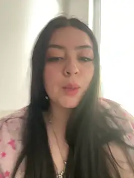 lolaaculaa online show from 04/27/26, 01:09