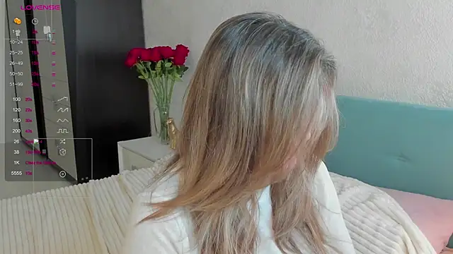 LilyBel online show from 05/04/26, 01:01
