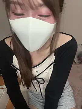 momo mm online show from 05/13/26, 12:57