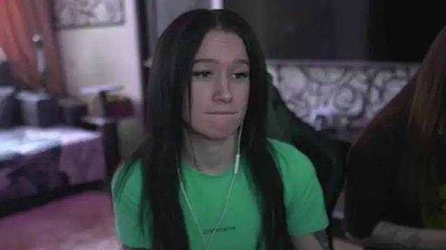 Snapshot of Carolina_G0lden chatting on 02/21/26, 10:49 Carolina G0lden online show from 02/21/26, 10:49