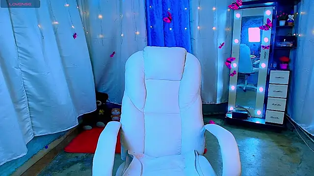 DanielaLati online show from 06/14/26, 10:01
