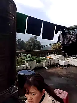 Snapshot of Queen-love45 chatting on 02/06/26, 03:44 Queen-love45 online show from 02/06/26, 03:44