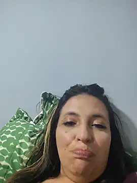 KENDRA-HONEY online show from 05/27/26, 04:09