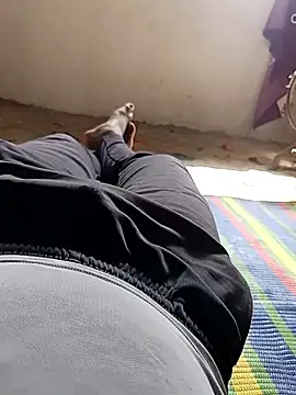 Snapshot of babu_bull chatting on 02/06/26, 08:40 babu bull online show from 02/06/26, 08:40