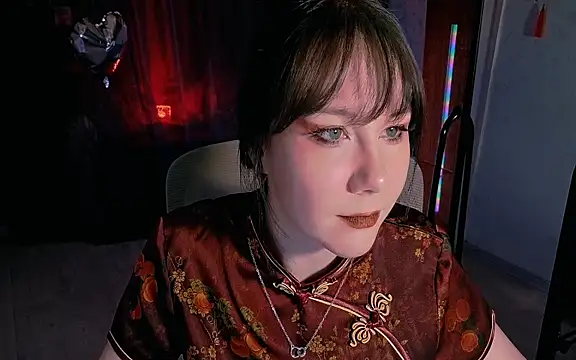 Snapshot of marty_bree chatting on 04/30/26, 05:30 marty bree online show from 04/30/26, 05:30