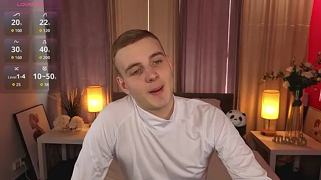 Snapshot of HereAlexColee chatting on 03/06/26, 02:46 HereAlexColee online show from 03/06/26, 02:46