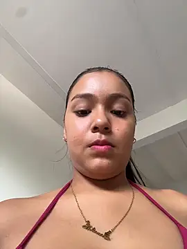 Snapshot of Baby_morena12 chatting on 06/18/26, 04:33 Baby morena12 online show from 06/18/26, 04:33