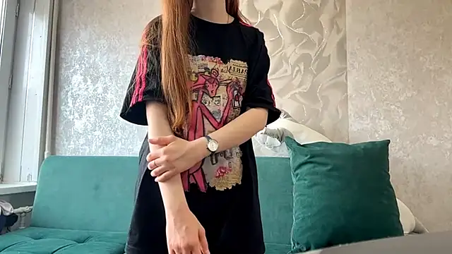 Snapshot of JuliaPoljak chatting on 03/26/26, 05:35 JuliaPoljak online show from 03/26/26, 05:35