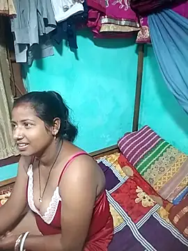 Snapshot of Your_deshibhabi25years chatting on 05/13/26, 09:55 Your deshibhabi25years online show from 05/13/26, 09:55