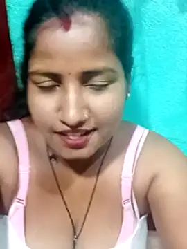 Snapshot of Your_deshibhabi25years chatting on 05/18/26, 04:46 Your deshibhabi25years online show from 05/18/26, 04:46