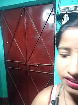 Snapshot of Your_deshibhabi25years chatting on 06/12/26, 10:08 Your deshibhabi25years online show from 06/12/26, 10:08