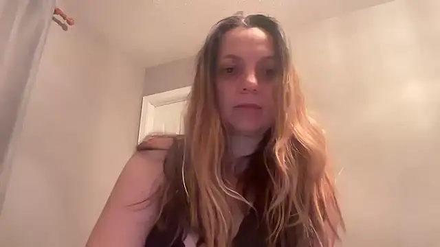 Snapshot of ShyFlameLive chatting on 05/06/26, 12:30 ShyFlameLive online show from 05/06/26, 12:30