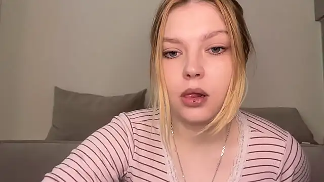 Ophelia Ritz online show from 06/17/26, 04:59