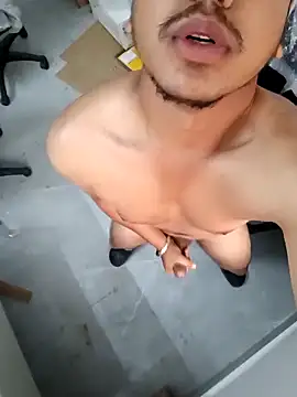 chocolatesboy143 online show from 05/03/26, 01:11
