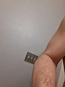 Snapshot of TrndSettr chatting on 02/13/26, 12:17 TrndSettr online show from 02/13/26, 12:17