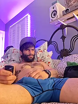 Snapshot of TrndSettr chatting on 02/18/26, 10:22 TrndSettr online show from 02/18/26, 10:22