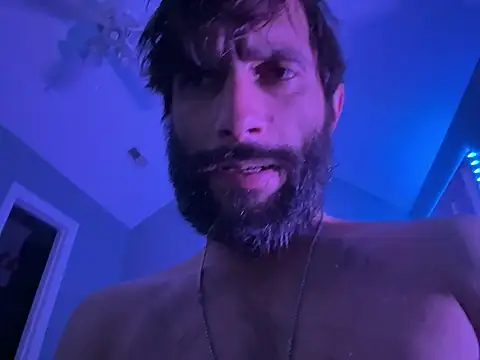 Snapshot of TrndSettr chatting on 02/28/26, 10:44 TrndSettr online show from 02/28/26, 10:44