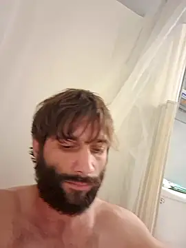 Snapshot of TrndSettr chatting on 03/05/26, 12:28 TrndSettr online show from 03/05/26, 12:28