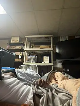 Snapshot of ProveYourLoyalty2 chatting on 02/18/26, 10:00 ProveYourLoyalty2 online show from 02/18/26, 10:00