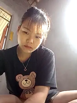 Snapshot of Beeio_diaeo chatting on 02/16/26, 01:35 Beeio diaeo online show from 02/16/26, 01:35