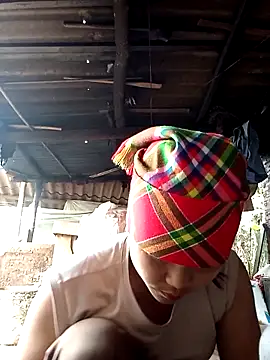 Snapshot of Beeio_diaeo chatting on 03/11/26, 08:31 Beeio diaeo online show from 03/11/26, 08:31