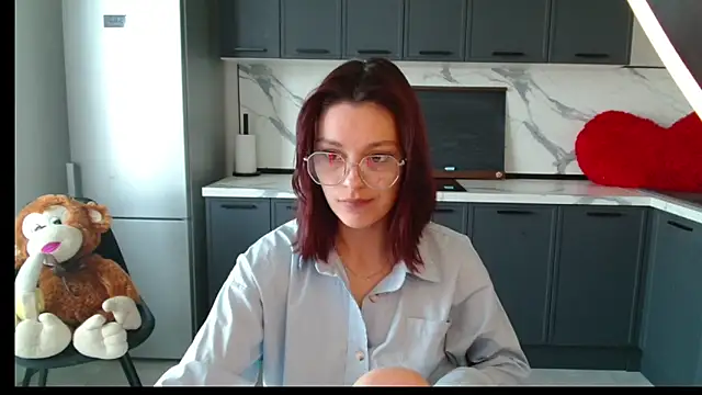 Snapshot of Eva_Avea chatting on 03/25/26, 07:47 Eva Avea online show from 03/25/26, 07:47