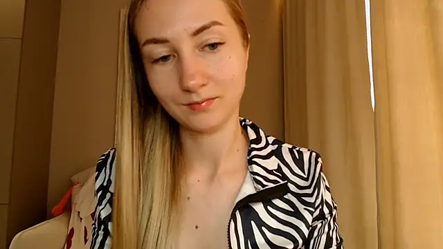 Snapshot of BluueSilk chatting on 02/11/25, 12:16 BluueSilk online show from 02/11/25, 12:16