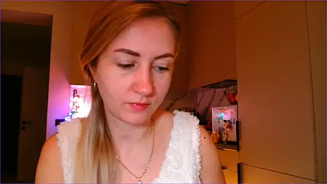 BluueSilk online show from 02/12/26, 06:30