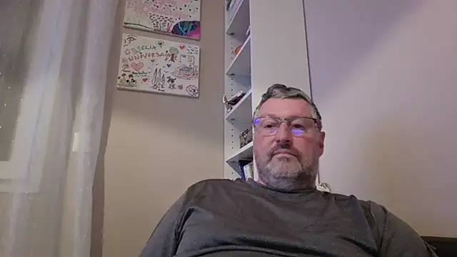 doudou310 online show from 04/14/26, 04:07