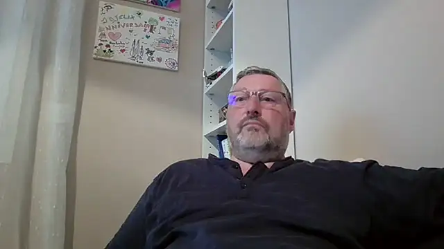doudou310 online show from 04/26/26, 03:59