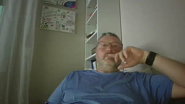 doudou310 online show from 05/03/26, 04:07